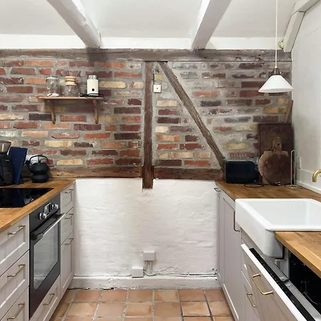 Modern Comfort With Nostalgia In Mols 度假居