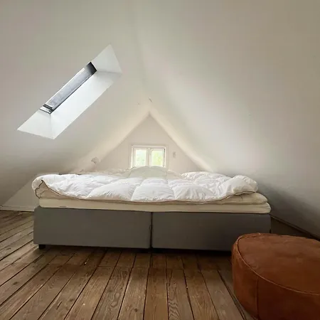 Modern Comfort With Nostalgia In Mols * 埃贝尔托夫特