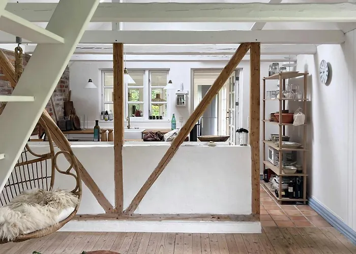 Feriehus Modern Comfort With Nostalgia In Mols Ebeltoft