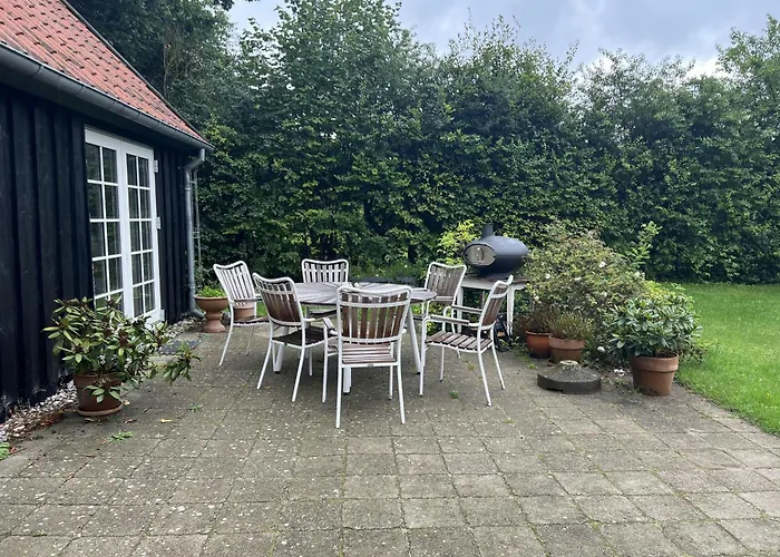 Modern Comfort With Nostalgia In Mols Feriehus